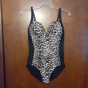 Jacquelyn Smith Woman’s Bathing suit